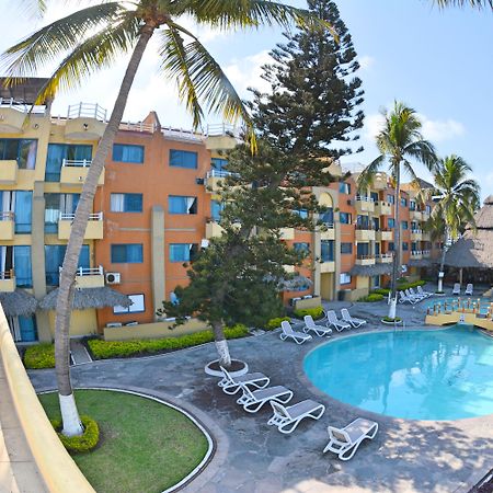 Hotel Marina Puerto Dorado Манзанило Екстериор снимка